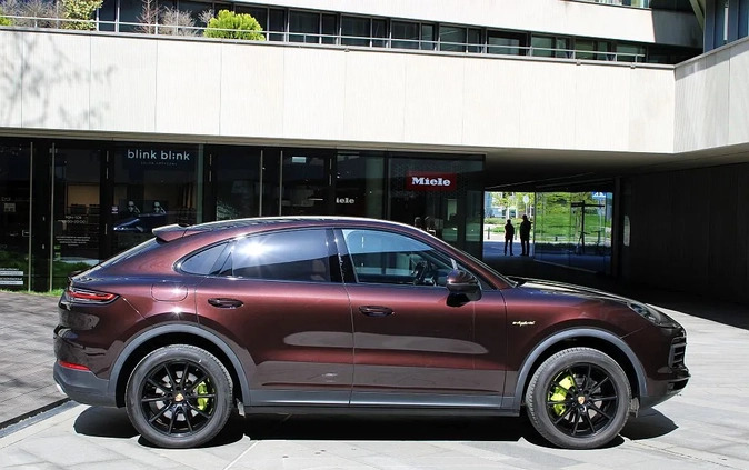 Porsche Cayenne cena 389900 przebieg: 35300, rok produkcji 2021 z Kartuzy małe 667